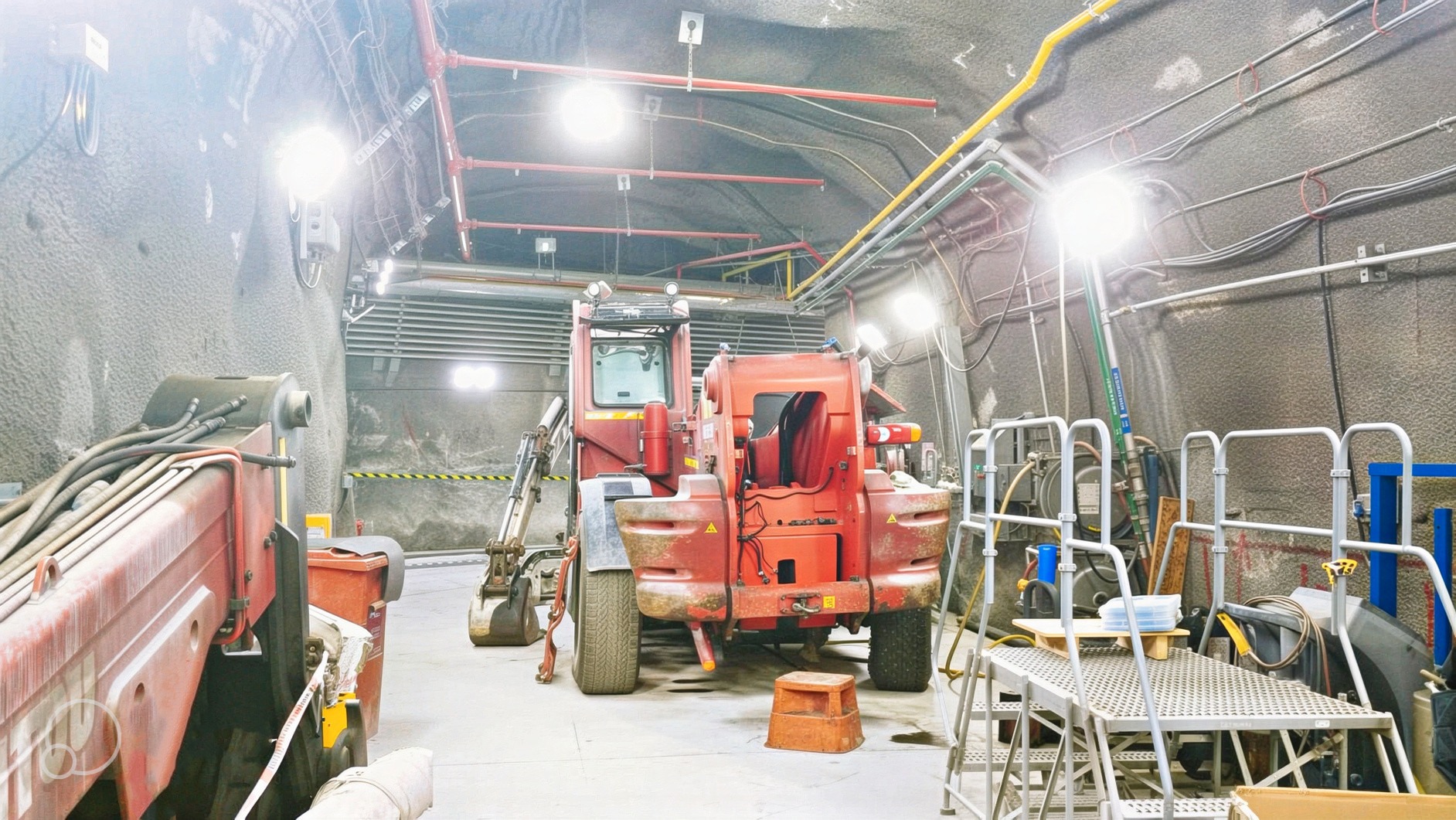 OT SITE: UNDERGROUND MHT TELEHANDLER REBUILD SERVICE
